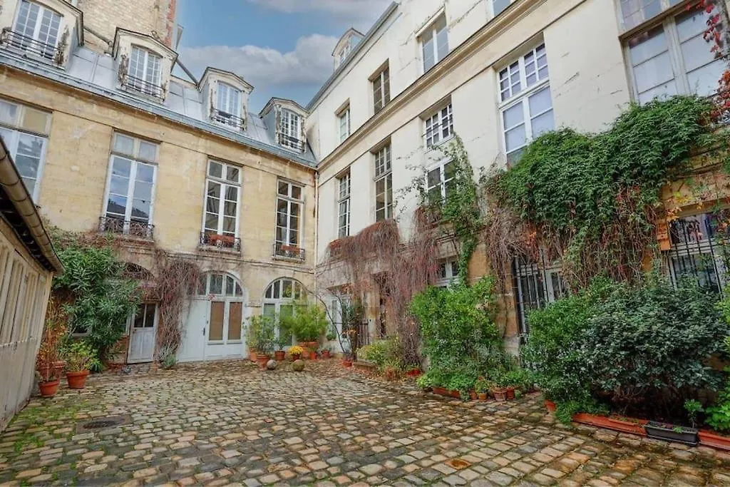 Loft Place Des Vosges Paris France