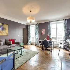 Apartment Sweett - Rue De Rivoli, Paris